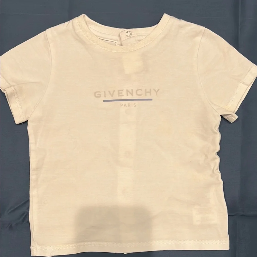 Givenchy white Short Sleeve Tee - Picture 1 of 6